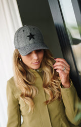 Gray Tweed_Black Star