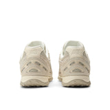 Zapatillas Urbanas Unisex New Balance 204 L Beige